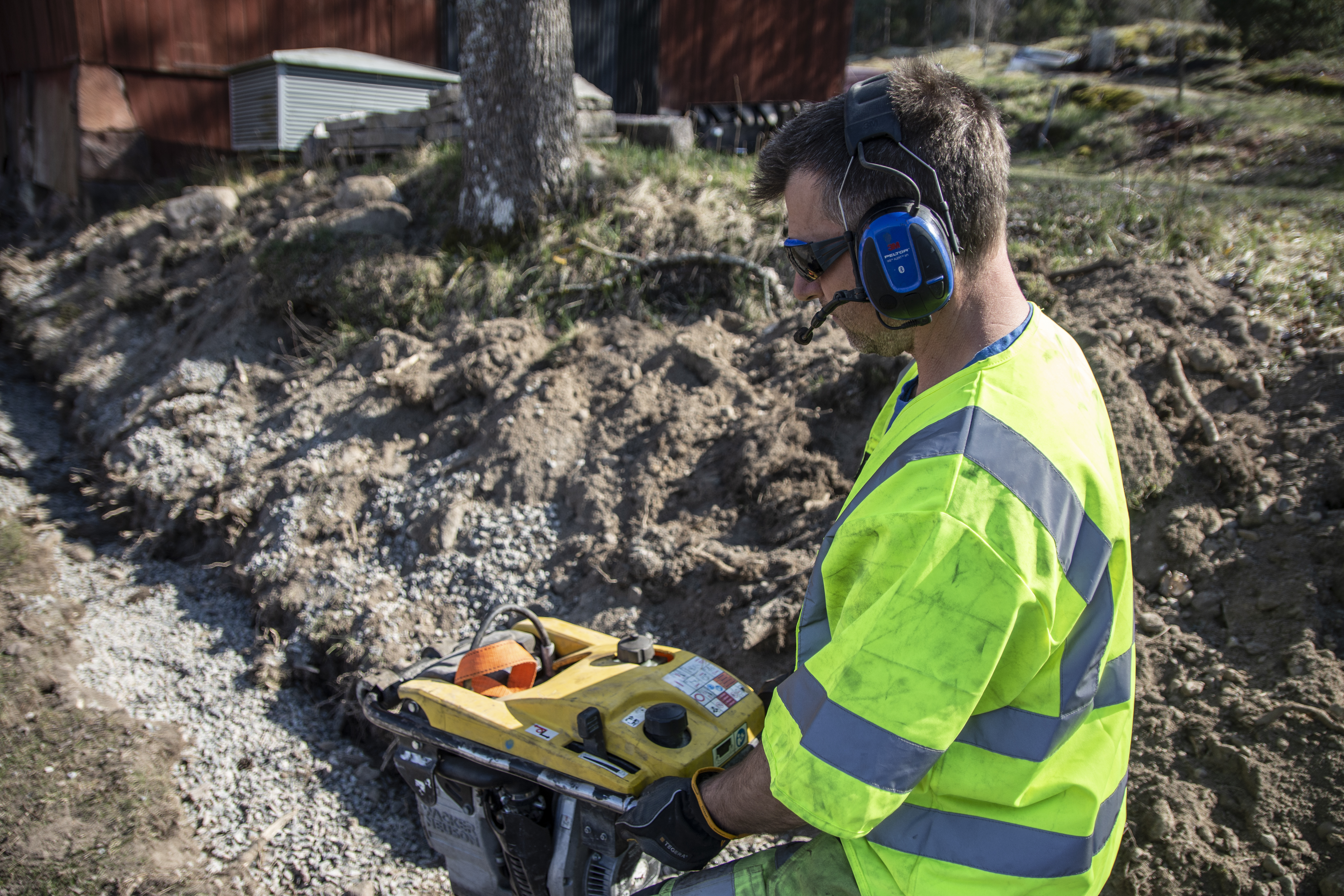 3M™ PELTOR™ WS™ ALERT™ XPI Headset, 30 dB, Bluetooth, Mobile App, Headband, MRX21A3WS6