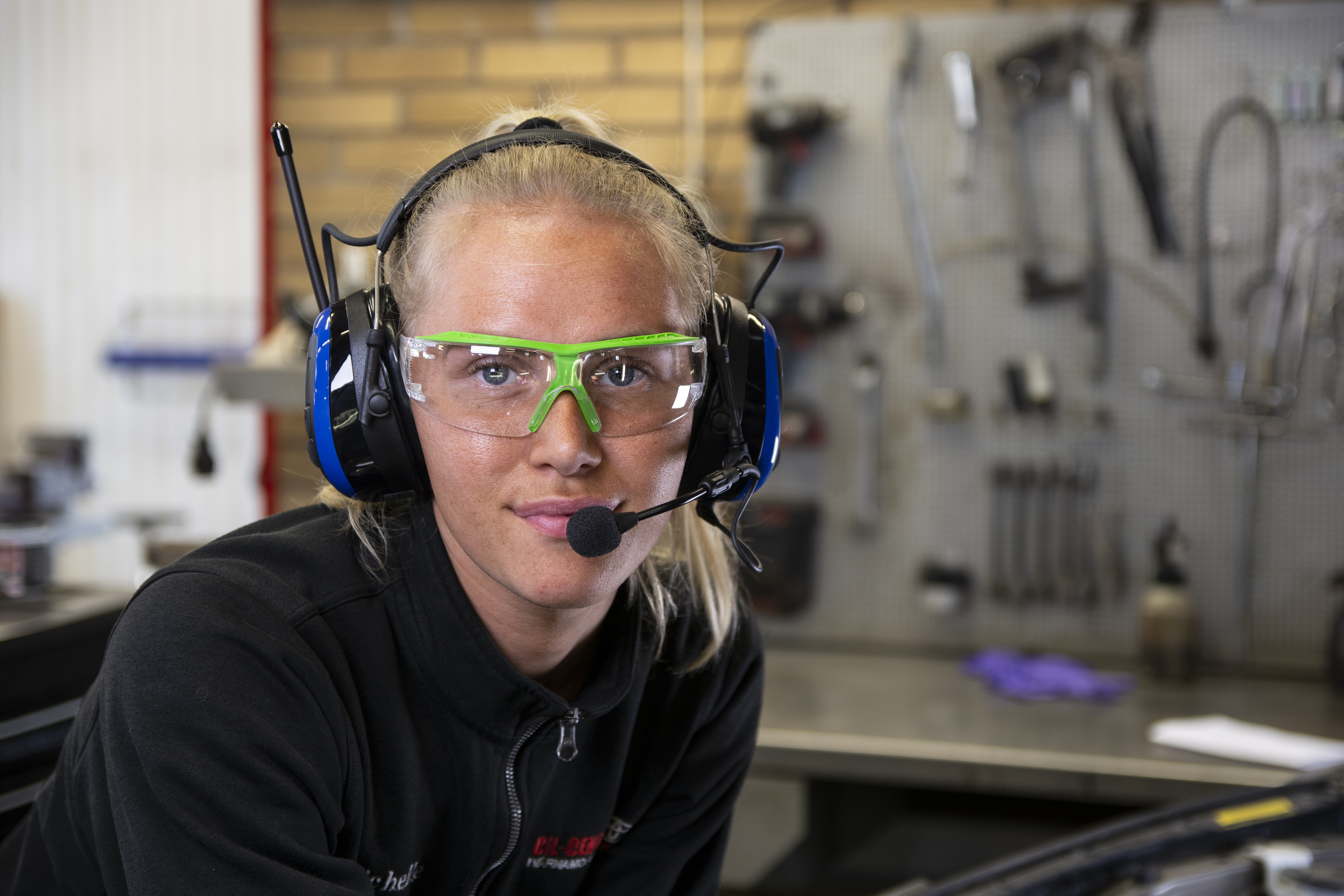 3M™ PELTOR™ WS™ ALERT™ XPI Headset, 30 dB, Bluetooth, Mobile App, Headband, MRX21A3WS6