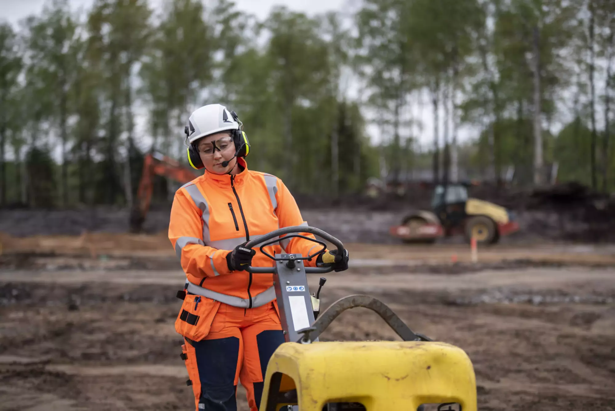 3M™ PELTOR™ WS™ ALERT™ X Headset, Bright Yellow Cups, Hard Hat Attached, Compatible with Mobile App, MRX21P3E4WS6