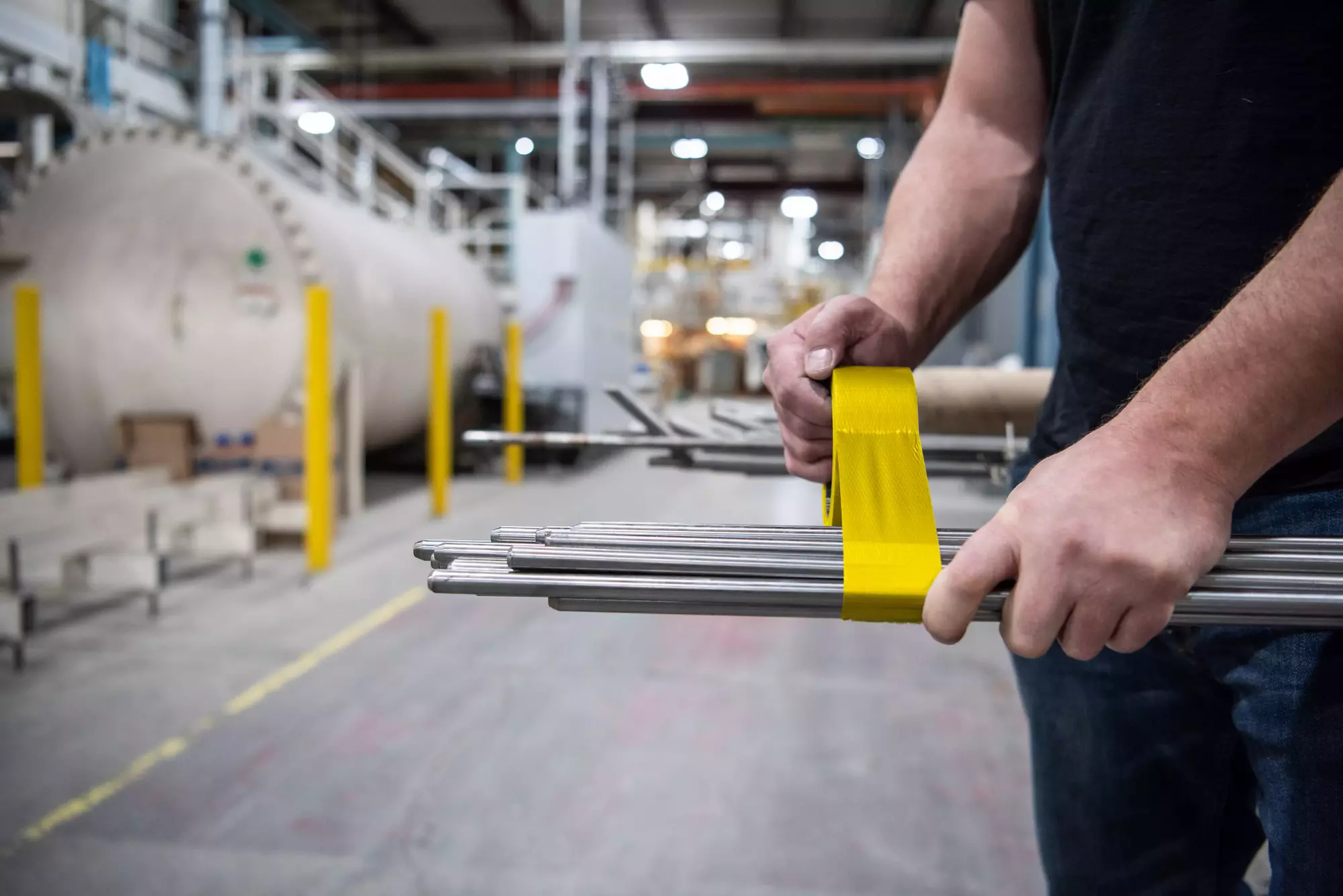 Fita adesiva de vinil 3M™ 3903i, amarela, 50 mm x 50 m