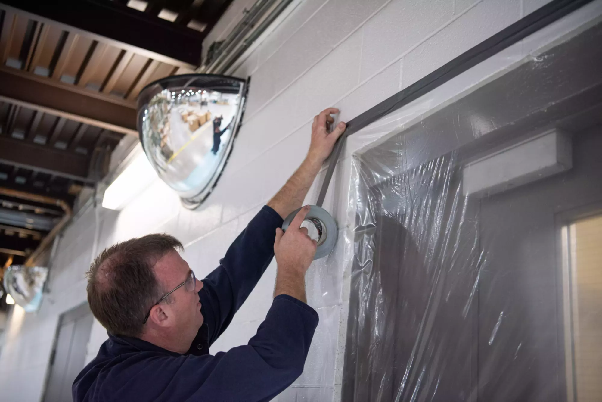 Fita Adesiva Multiusos 3M™ DT8, Prata, 48 mm x 23 m, 0.2 mm, 24 rolos por caixa, embalados individualmente