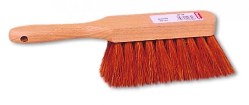 Vassoura de Coco com Cabo Madeira Curto