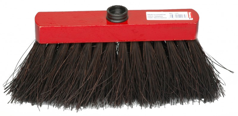 Vassoura Preta Tipo Piaçaba c/Furo Direito